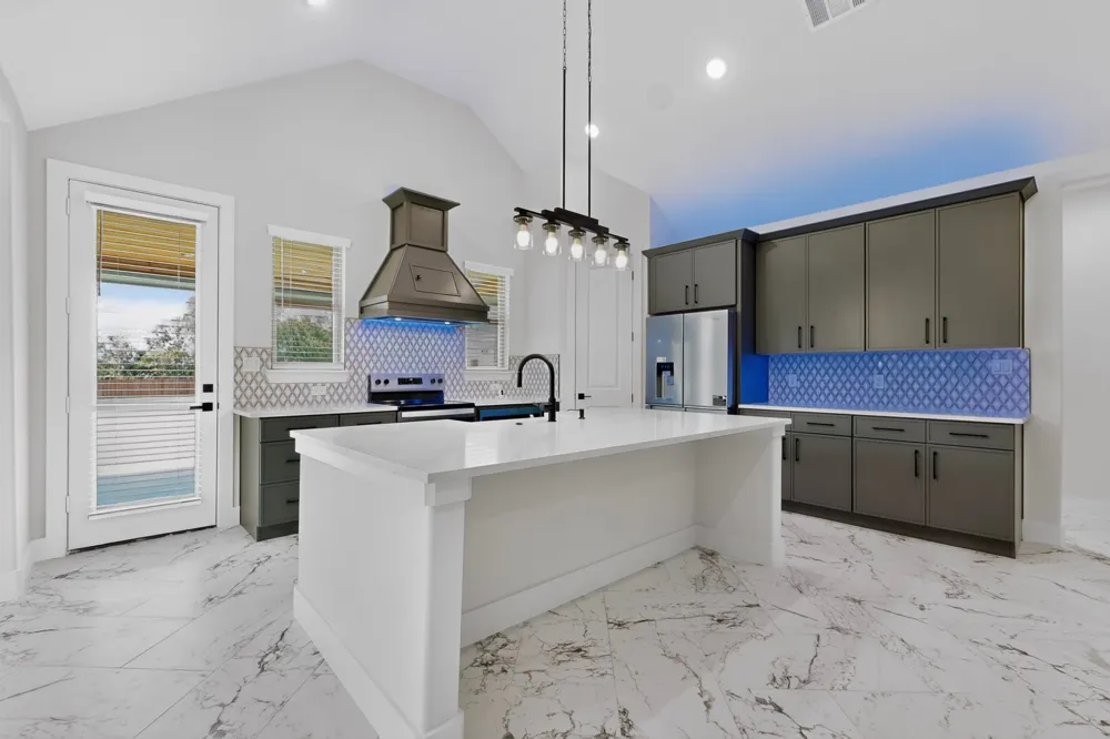 1672 Brookview Drive Lancaster, TX 75146
