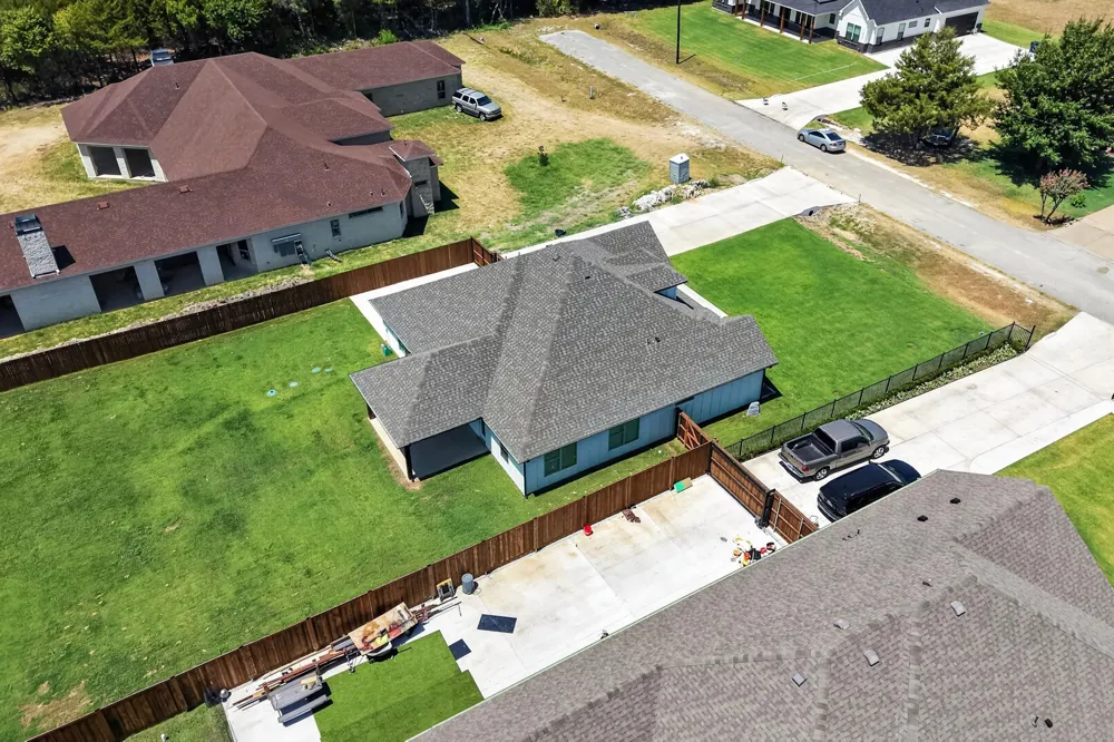 1672 Brookview Drive Lancaster, TX 75146