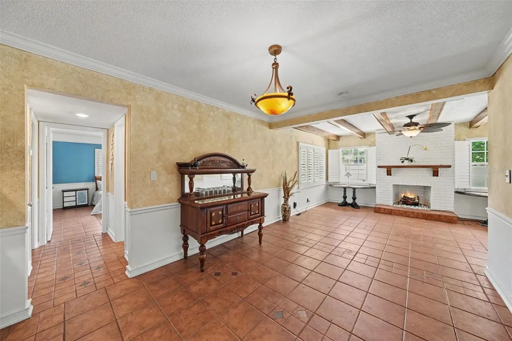 404 CLARISSA DRIVE Brandon, FL 33511