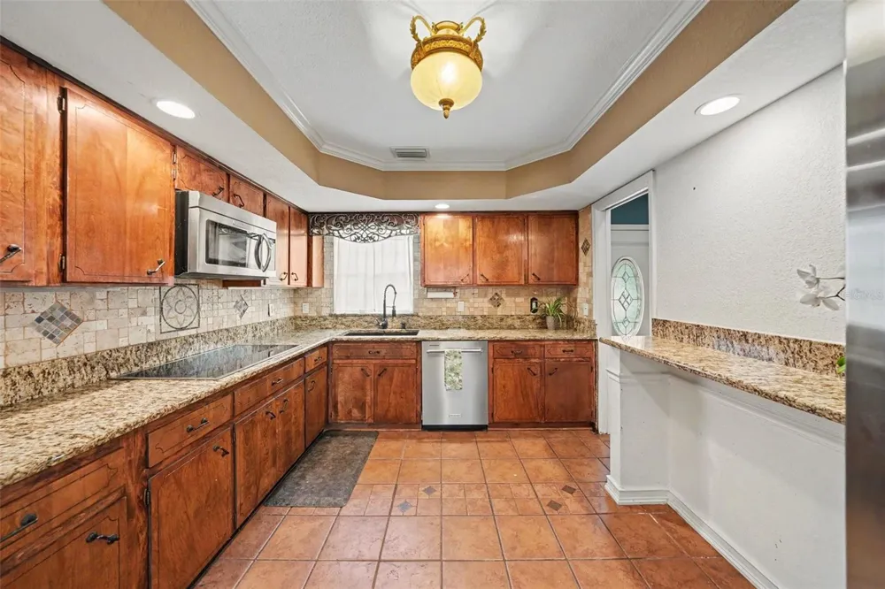 404 CLARISSA DRIVE Brandon, FL 33511