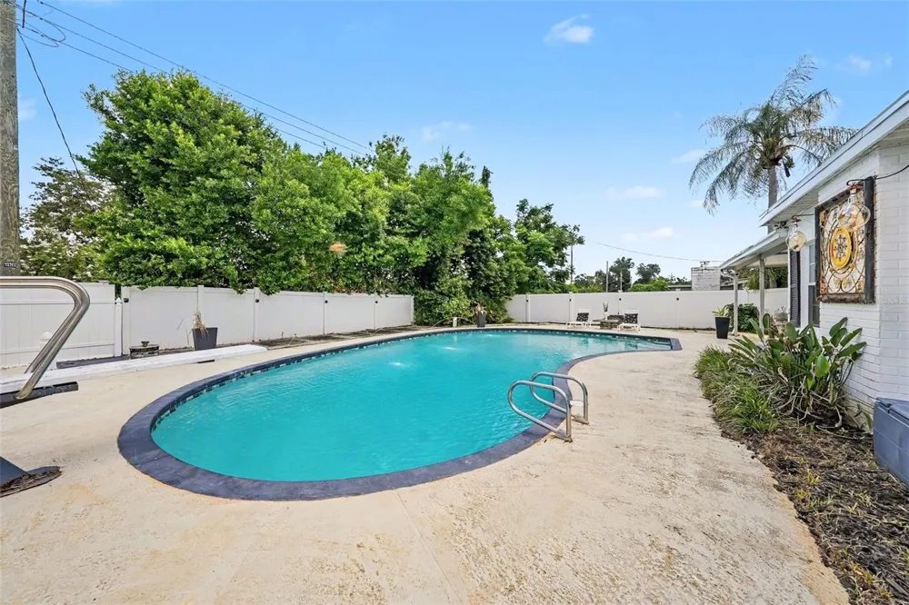404 CLARISSA DRIVE Brandon, FL 33511