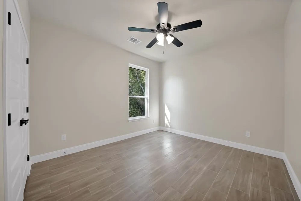 4713 Llano Street Granbury, TX 76048