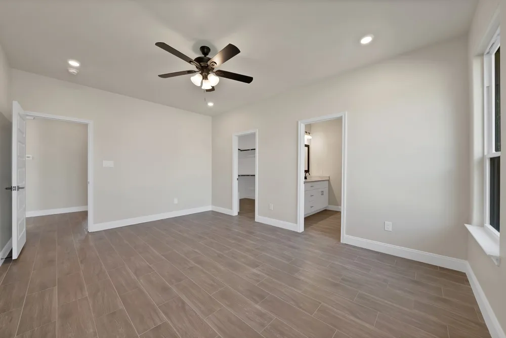 4713 Llano Street Granbury, TX 76048