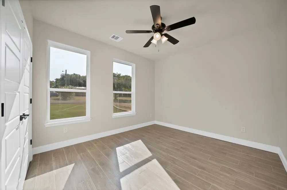 4713 Llano Street Granbury, TX 76048