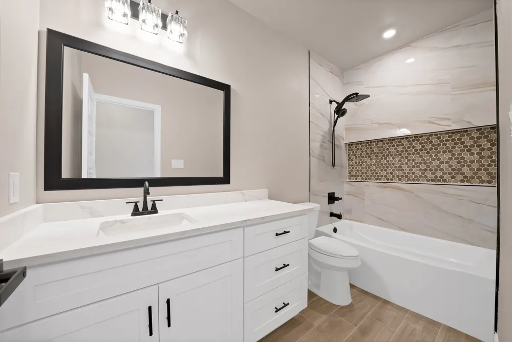 4713 Llano Street Granbury, TX 76048