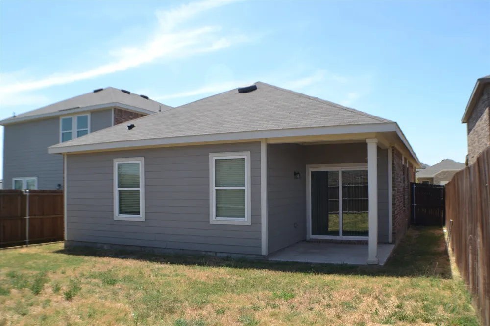 6417 Bishop Forney, TX 75126