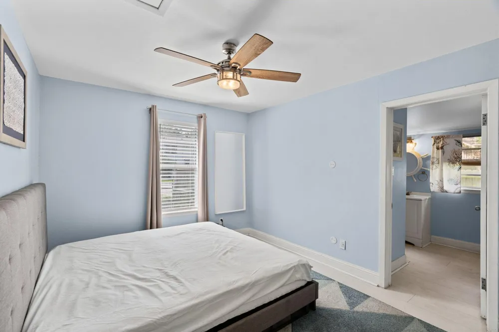 3915 W Estes Drive Drive Bacliff, TX 77518