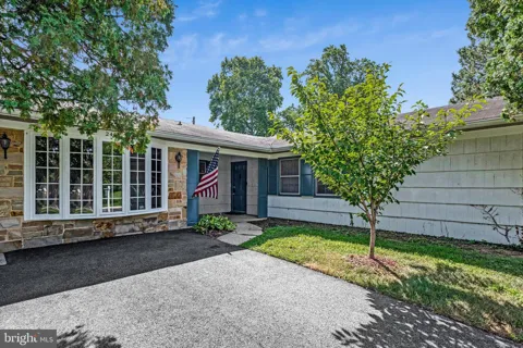 2405 KELSEY LANE