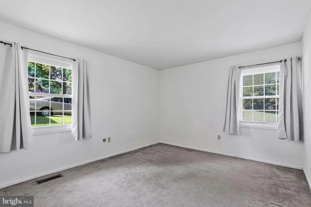 2405 KELSEY LANE Bowie, MD 20715