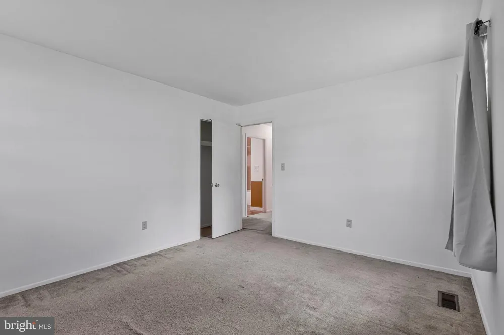 2405 KELSEY LANE Bowie, MD 20715
