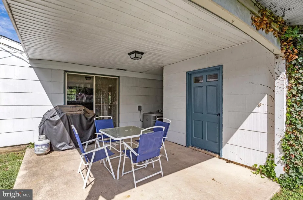 2405 KELSEY LANE Bowie, MD 20715
