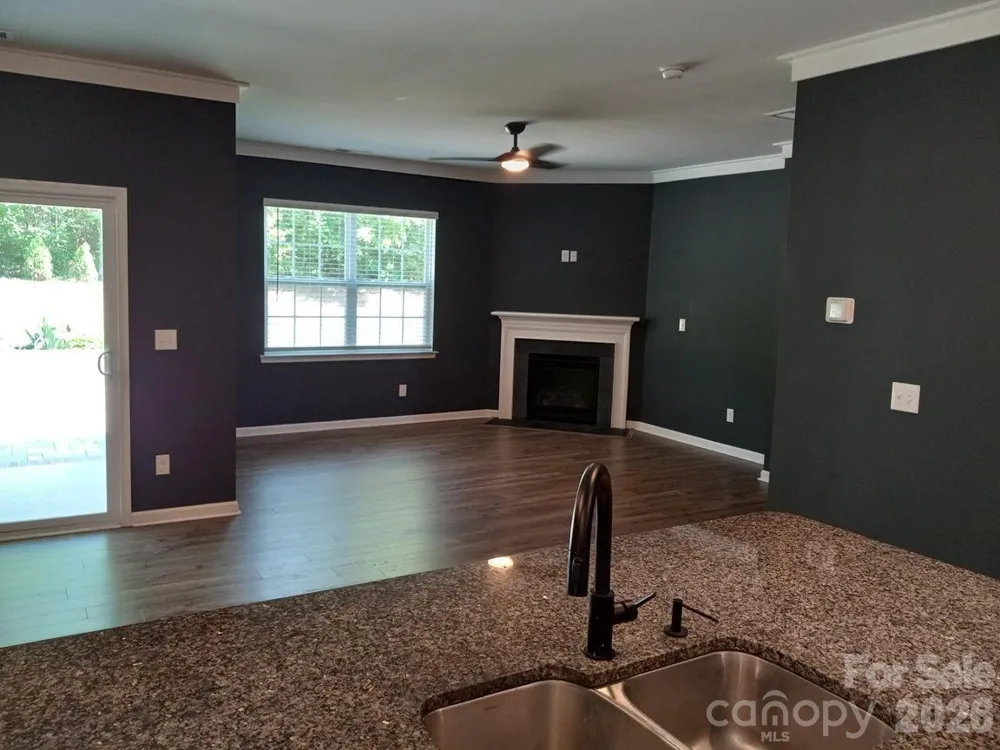 5108 Briscoe Drive Charlotte, NC 28214