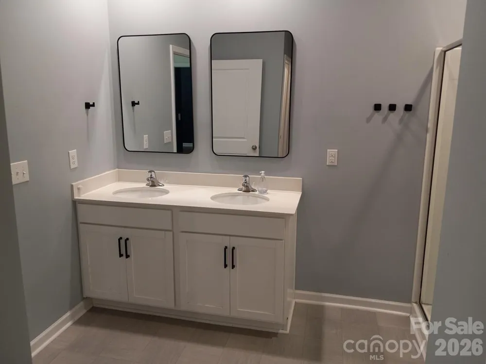 5108 Briscoe Drive Charlotte, NC 28214
