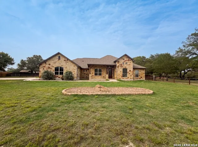105 E EDEN VLY Adkins, TX 78101