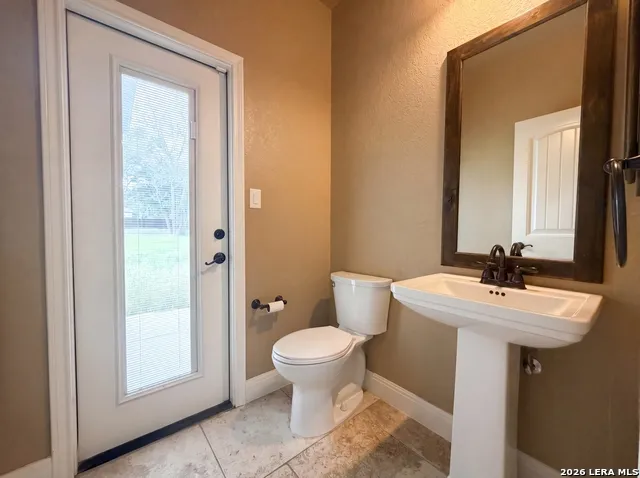 105 E EDEN VLY Adkins, TX 78101