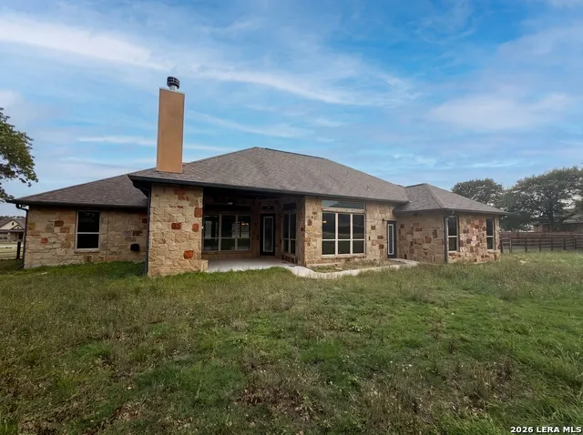 105 E EDEN VLY Adkins, TX 78101