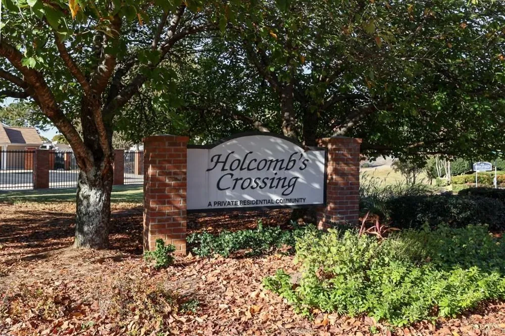189 Holcomb Ferry Road Roswell, GA 30076