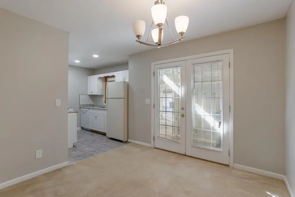 189 Holcomb Ferry Road Roswell, GA 30076