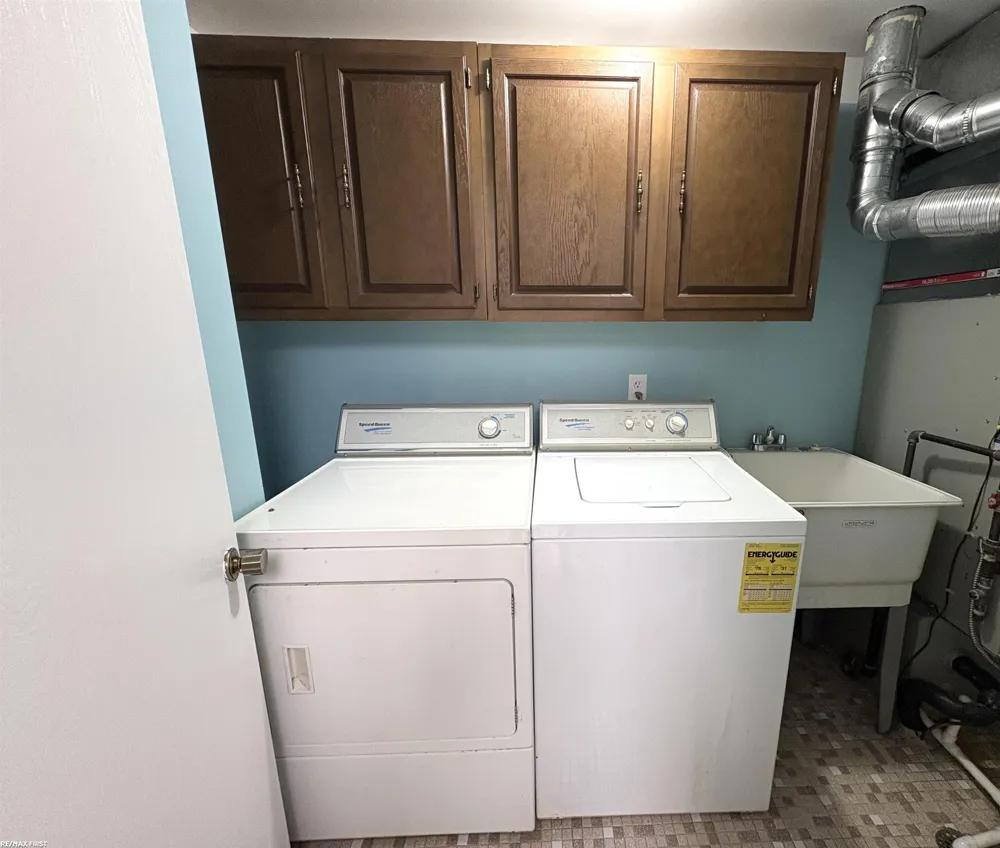 51130 S Foster Road Chesterfield Township, MI 48047