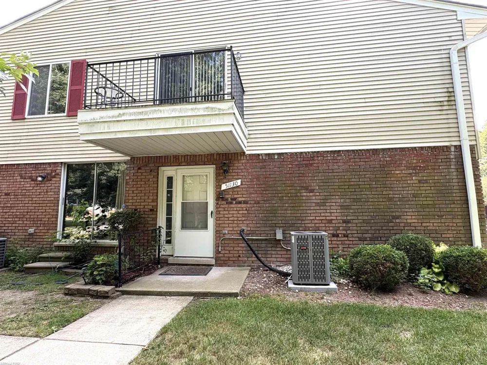 51130 S Foster Road Chesterfield Township, MI 48047