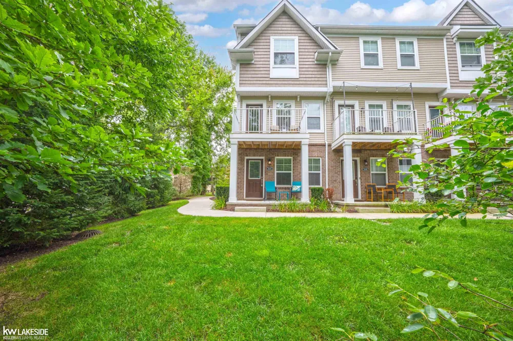 3327 Parkways Boulevard Auburn Hills City, MI 48326