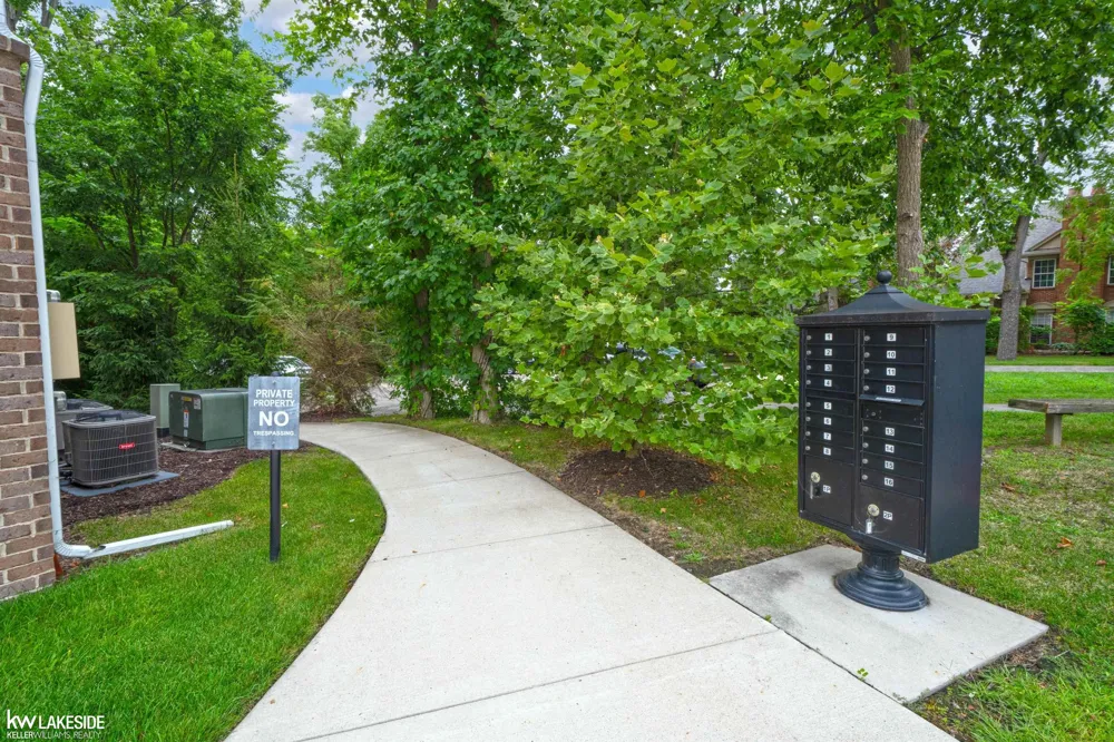 3327 Parkways Boulevard Auburn Hills City, MI 48326