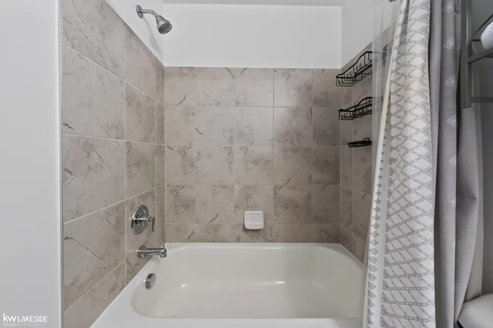 3327 Parkways Boulevard Auburn Hills City, MI 48326
