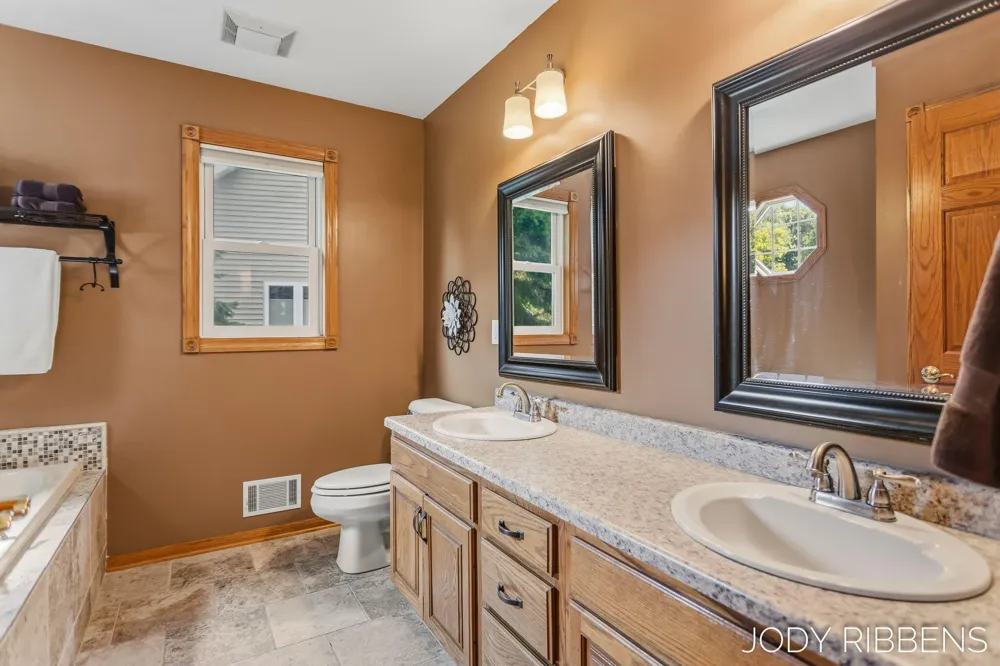 7263 Tory Drive Hudsonville, MI 49426