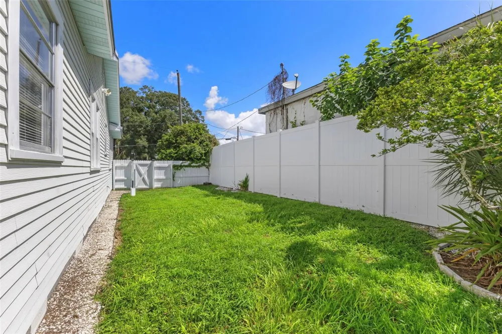106 W MINNEHAHA STREET Tampa, FL 33604