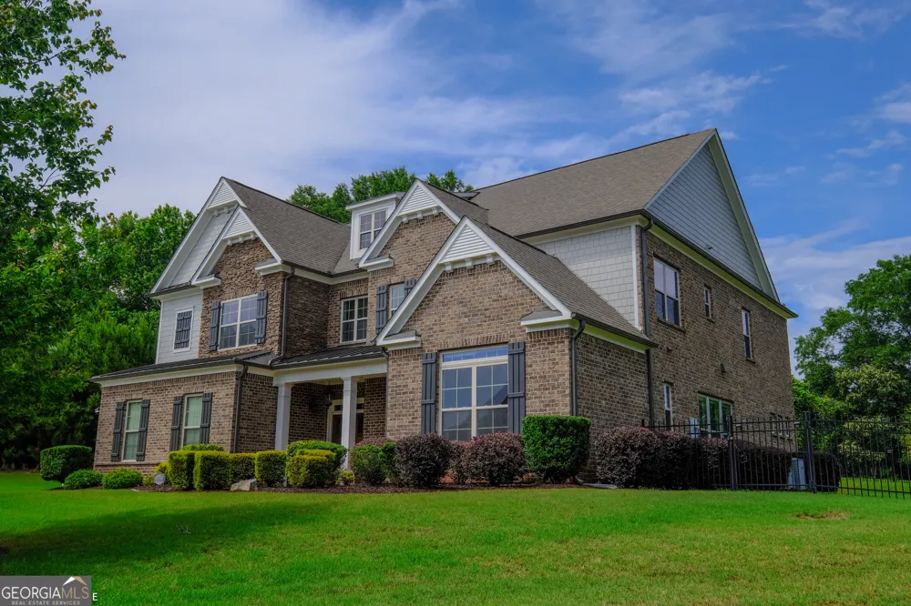 6050 Gallop CT Suwanee, GA 30024