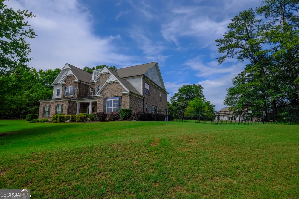 6050 Gallop CT Suwanee, GA 30024