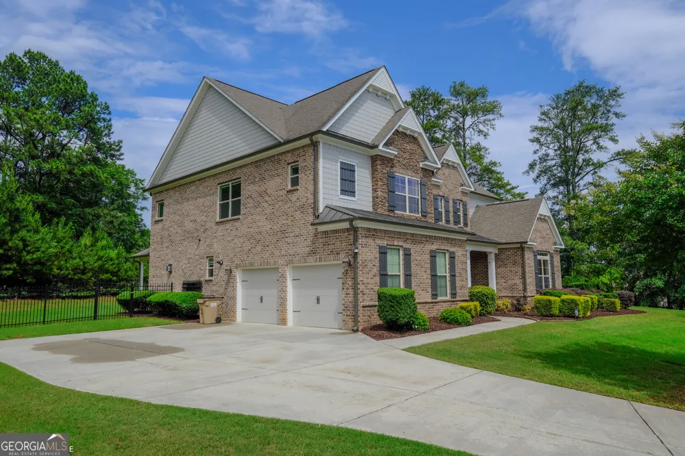 6050 Gallop CT Suwanee, GA 30024
