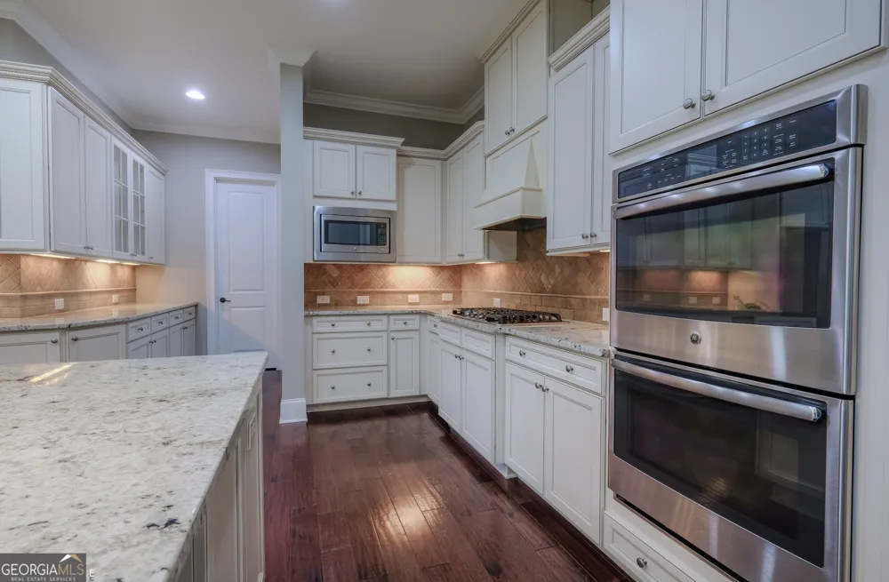 6050 Gallop CT Suwanee, GA 30024