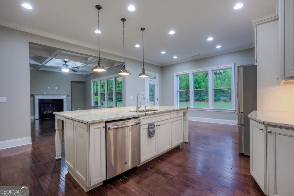 6050 Gallop CT Suwanee, GA 30024