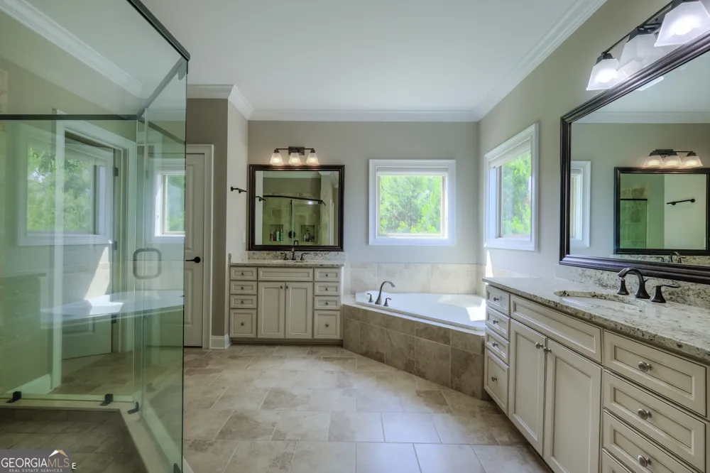 6050 Gallop CT Suwanee, GA 30024
