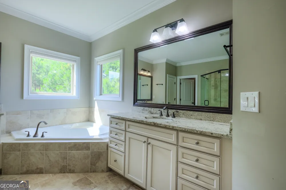 6050 Gallop CT Suwanee, GA 30024