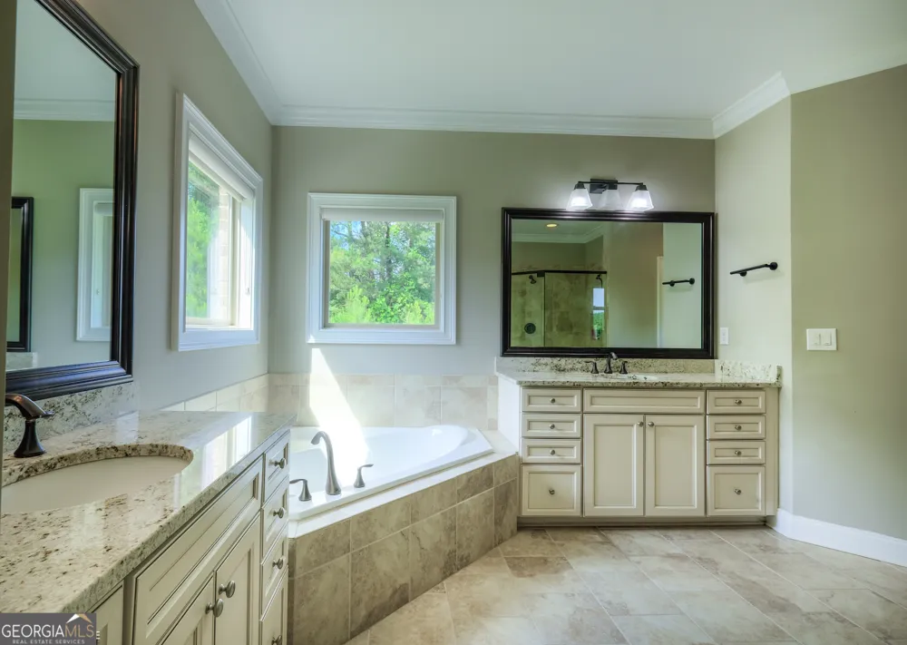 6050 Gallop CT Suwanee, GA 30024