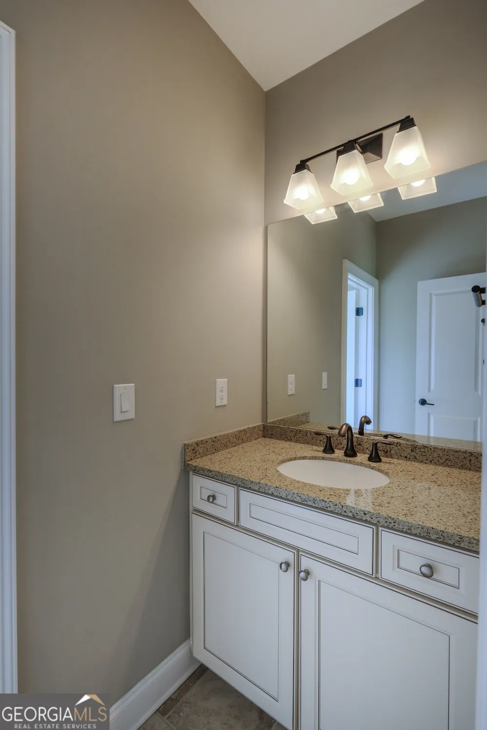 6050 Gallop CT Suwanee, GA 30024