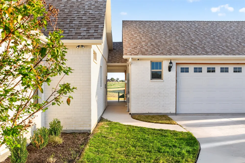 10828 Gregory Road Sanger, TX 76266