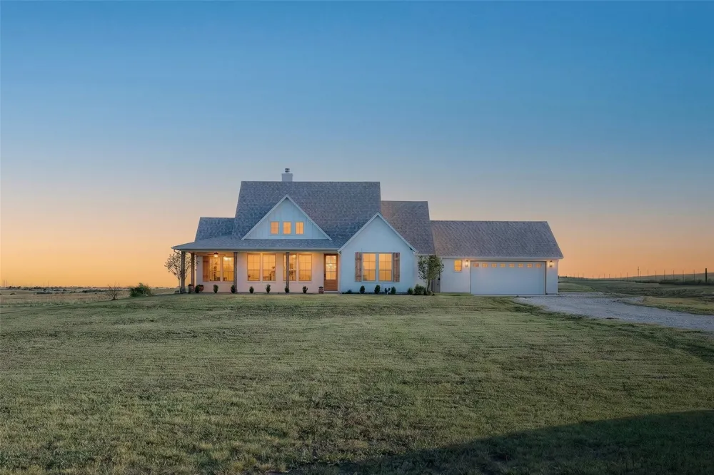 10828 Gregory Road Sanger, TX 76266