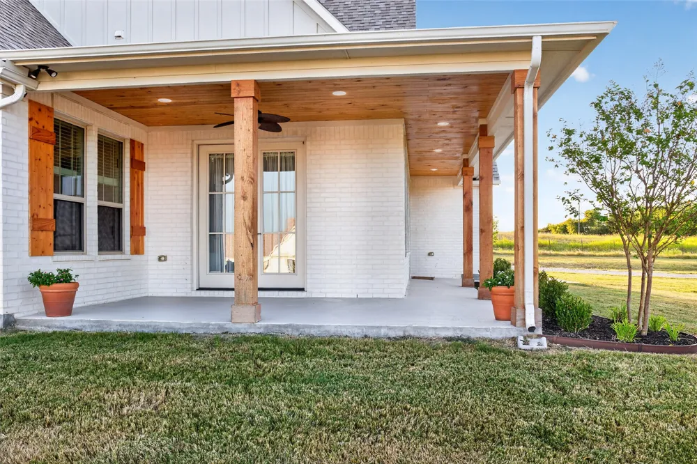 10828 Gregory Road Sanger, TX 76266