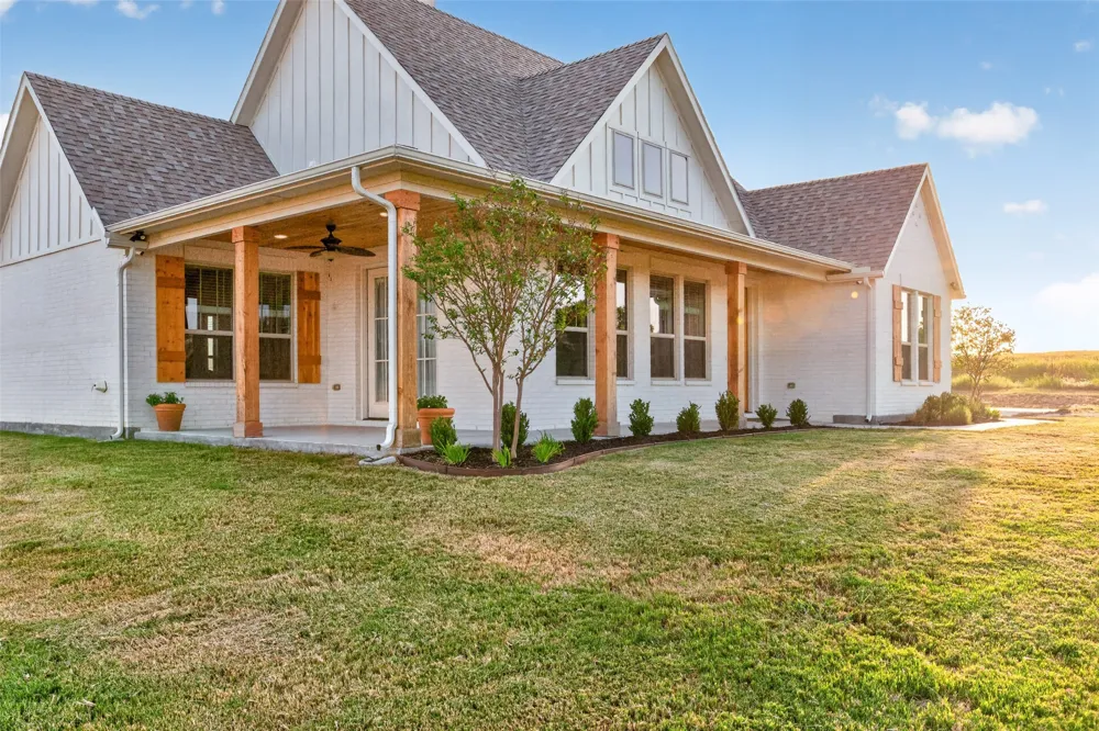 10828 Gregory Road Sanger, TX 76266