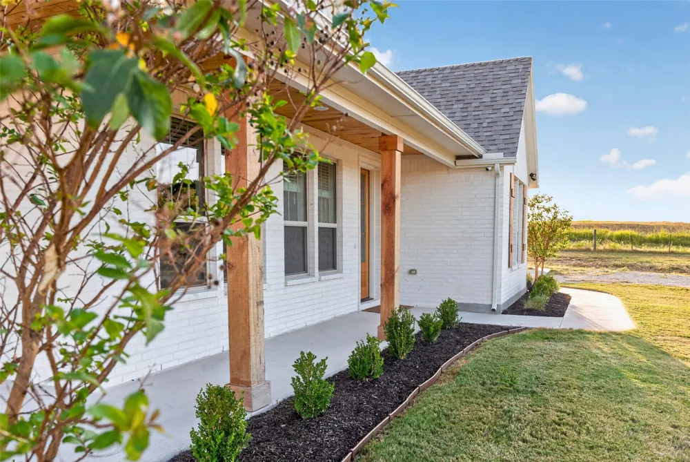 10828 Gregory Road Sanger, TX 76266