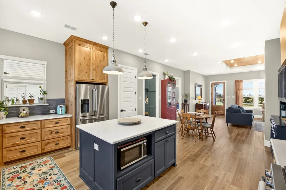 10828 Gregory Road Sanger, TX 76266