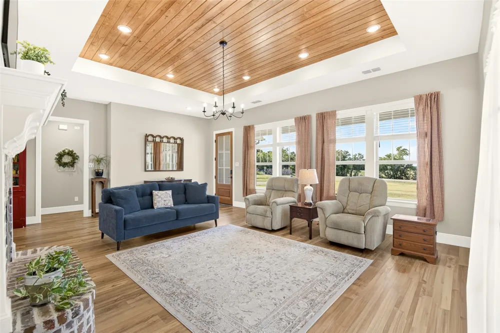 10828 Gregory Road Sanger, TX 76266