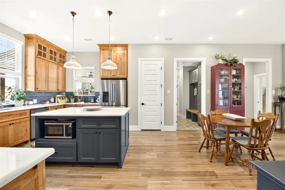 10828 Gregory Road Sanger, TX 76266