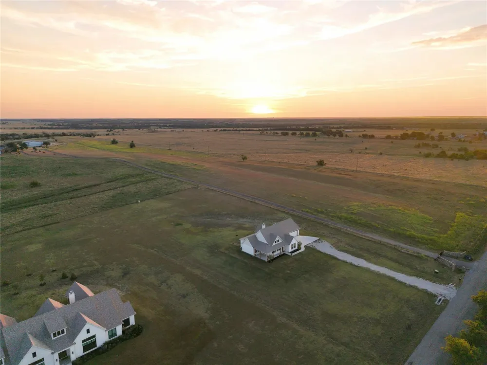 10828 Gregory Road Sanger, TX 76266