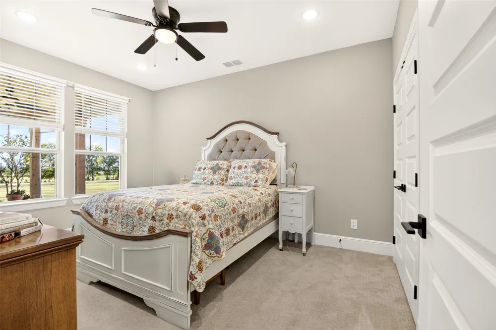 10828 Gregory Road Sanger, TX 76266