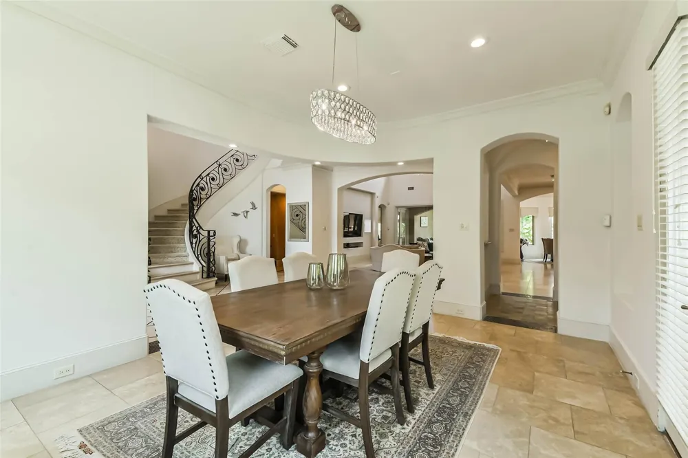2502 Chimney Rock Road Houston, TX 77056