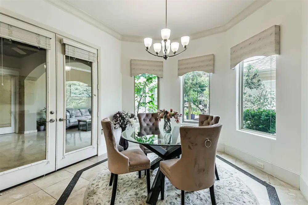 2502 Chimney Rock Road Houston, TX 77056